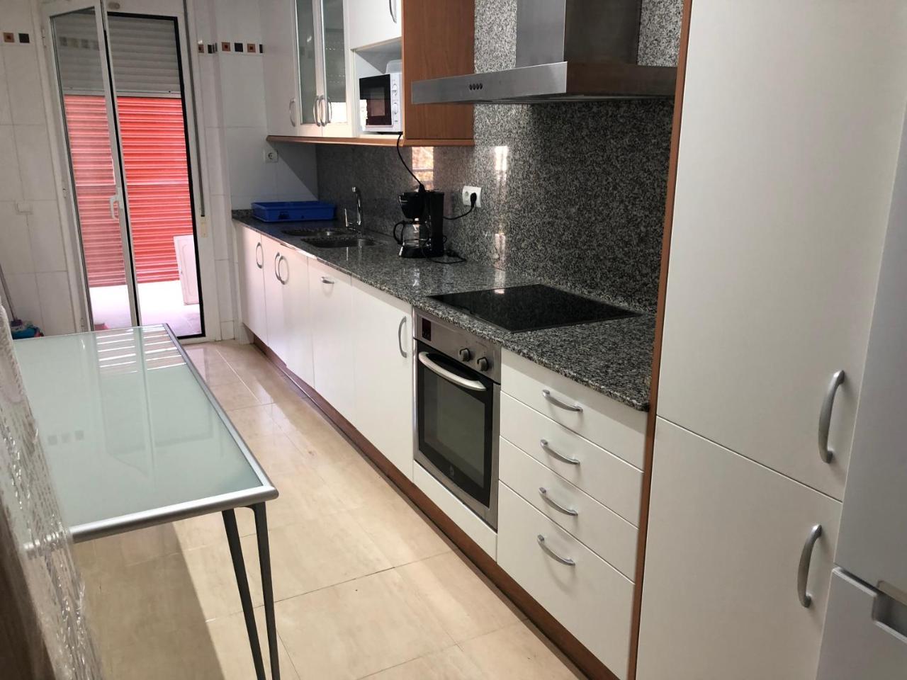 For A Stay Villa Cristal 萨洛 外观 照片